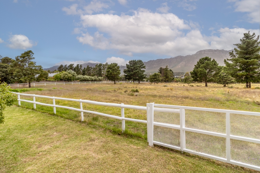 3 Bedroom Property for Sale in Firlands Western Cape